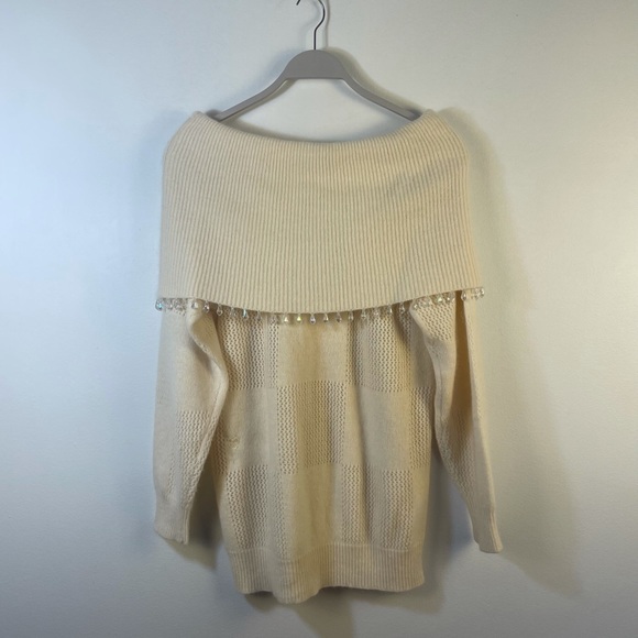 Lambswool and angora rabbit hair long sleeve cream knit sweater fold over collar - Picture 10 of 14